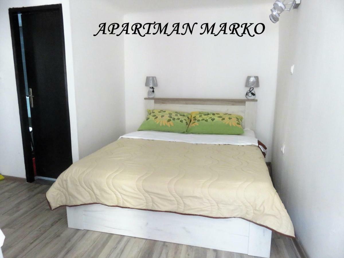 Apartament Крес Екстериор снимка