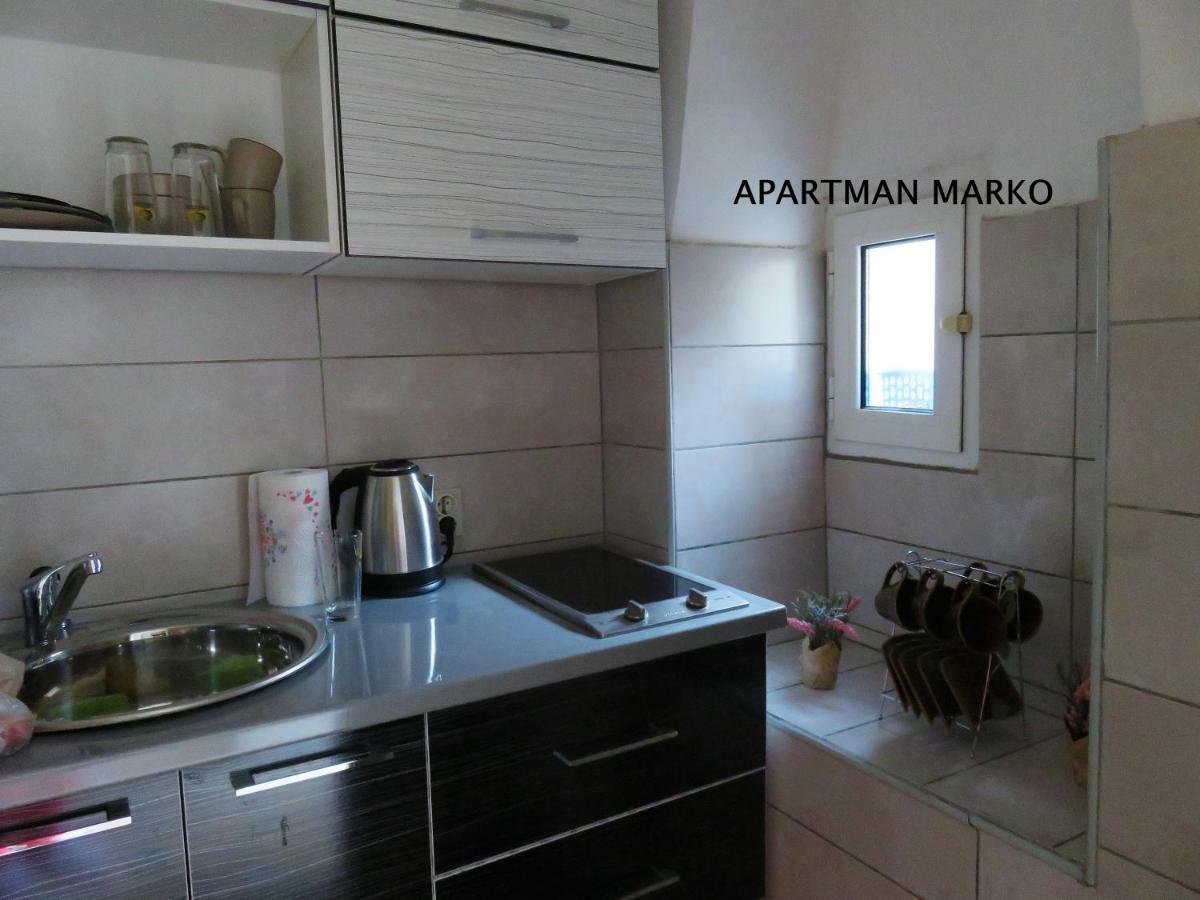 Apartament Крес Екстериор снимка